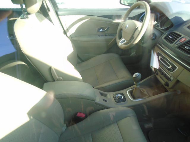 MEGANE III / 1.9 DCI 130 CV
